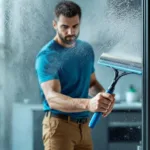 erfahren sie, wie sie ihre fenster richtig reinigen und mit diesem einfachen trick klare, streifenfreie ergebnisse erzielen. vermeiden sie häufige fehler und sparen sie zeit!